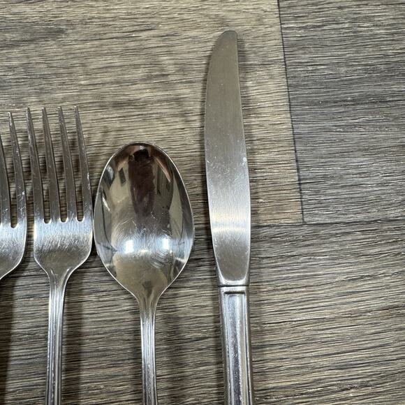 ONEIDA Bancroft 9 Piece Stainless Knife Dinner Salad Forks Serving Soup Spoons - Picture 6 of 14